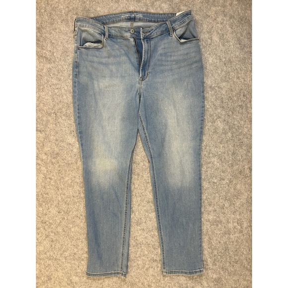 Old Navy Denim - Old Navy High Rise Straight Leg Light Wash Denim Jeans Womens Size 16